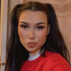 Meet your Posher, Deanna